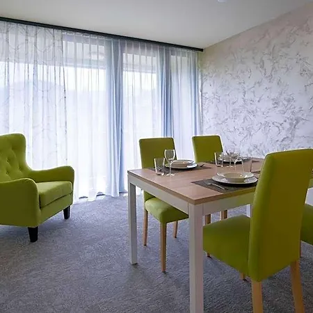 Wohnmotel - Hinterforst 3* Altstatten